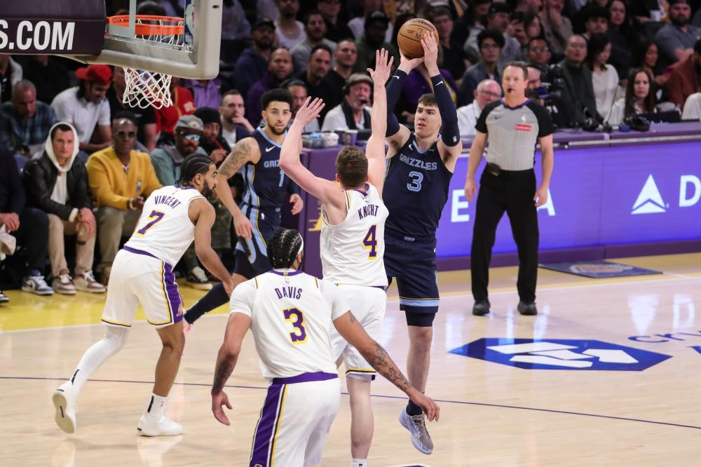 5篮板1助 5篮板1助